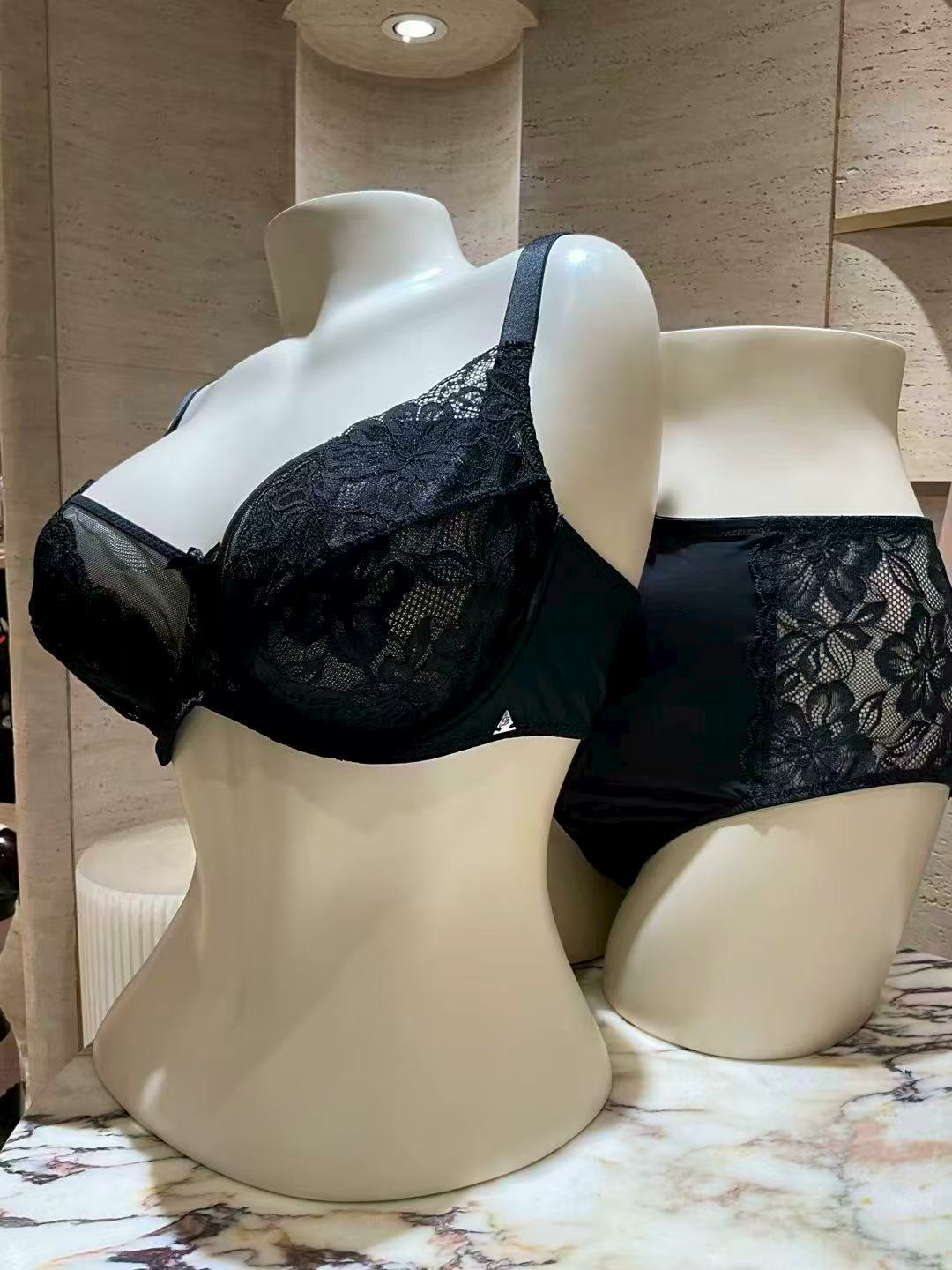 Culotte Dentelle Florale